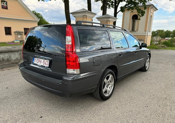 Volvo V70 cena 22900 przebieg: 260000, rok produkcji 2007 z Rabka-Zdrój małe 781